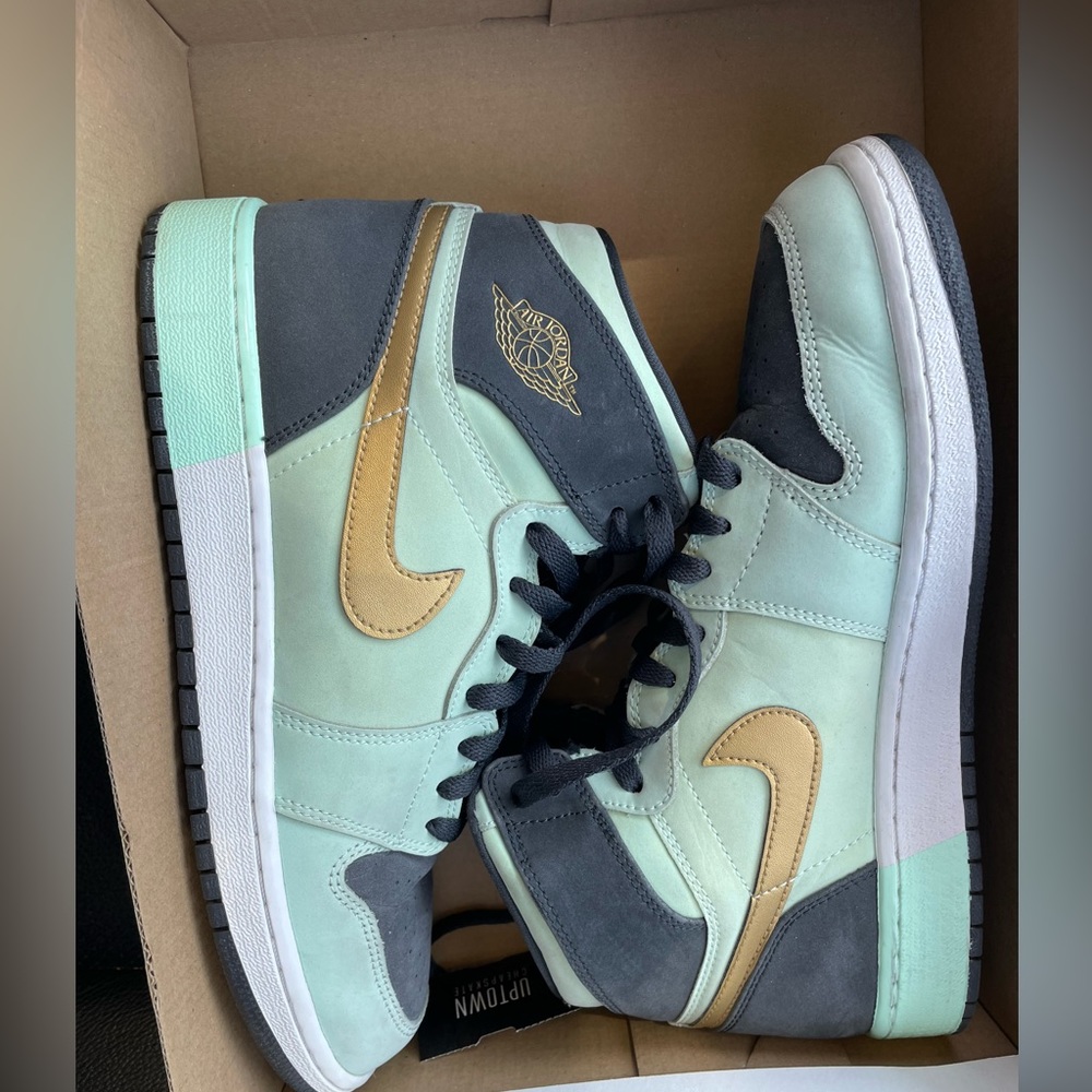 Jordan 1 retro high (gs) 7y